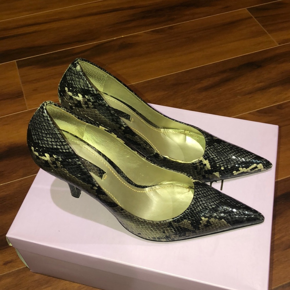 Nine West faux snakeskin high heel pumps